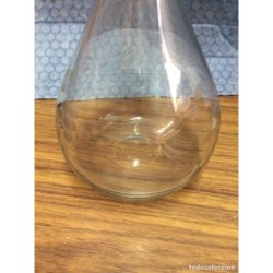 ANTIGUA BASIJA DE CRISTAL-TALLADA A MANO.