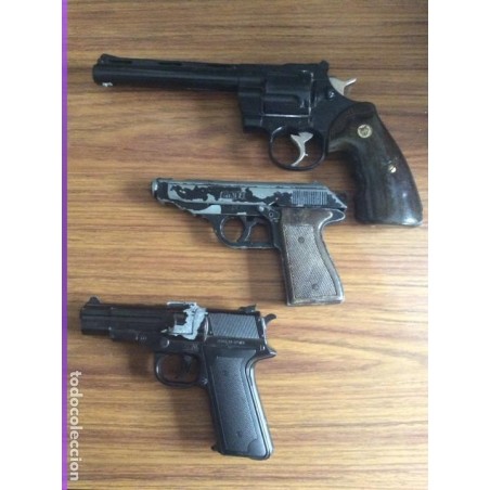 LOTE 3 PISTOLAS JUGUETE.