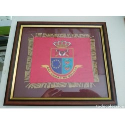BANDERIN DEL EJERCITO-MISSIONES EUROPA OTAN NATO AGT- CIUDAD DE MELILLA REGULARES 52-ENMARCADA.
