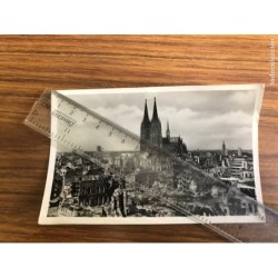 COLONIA ALEMANIA-FOTOGRAFIA ORIGINAL RECIEN ACABADA LA 2ª GUERRA MUNDIAL-FIRMADA POR EL FOTÓGRAFO.