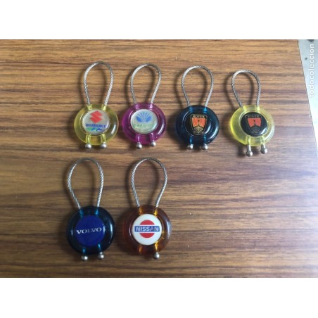 LOTE DE 6 LLAVEROS DE MARCAS AUTOMOVILES.