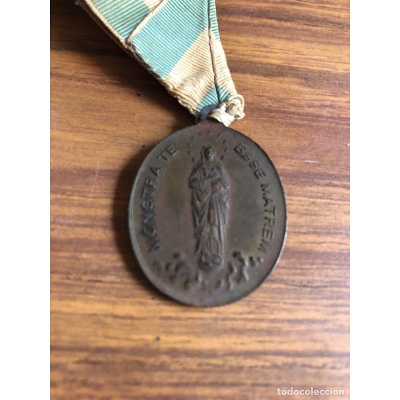 Asociación de las Hijas de María- Relieve-Siglo XIX-Medalla de bronce. España