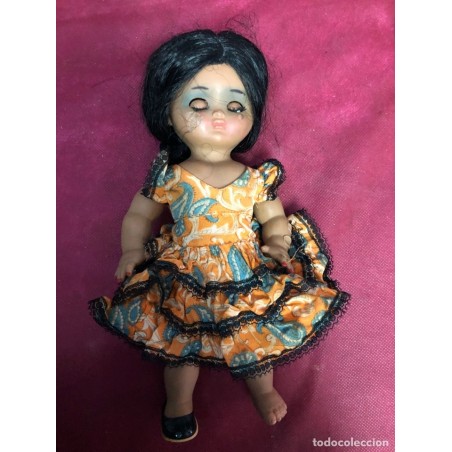 MUÑECA DE COLECCION-LINDA PIRULA-OJOS MOVIBLES-VESTIDO ANDALUZ.