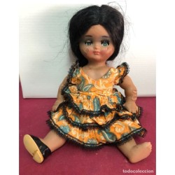 MUÑECA DE COLECCION-LINDA PIRULA-OJOS MOVIBLES-VESTIDO ANDALUZ.
