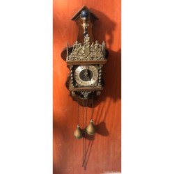 ANTIGUO RELOJ DE PARED NU ELCK SYN SIN.