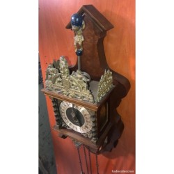 ANTIGUO RELOJ DE PARED NU ELCK SYN SIN.