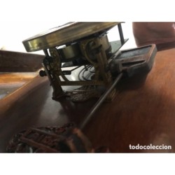 RELOJ DE PARED AIDA-SONERIA CUARTOS,MEDIAS Y HORAS-ESFERA DE PORCELANA.
