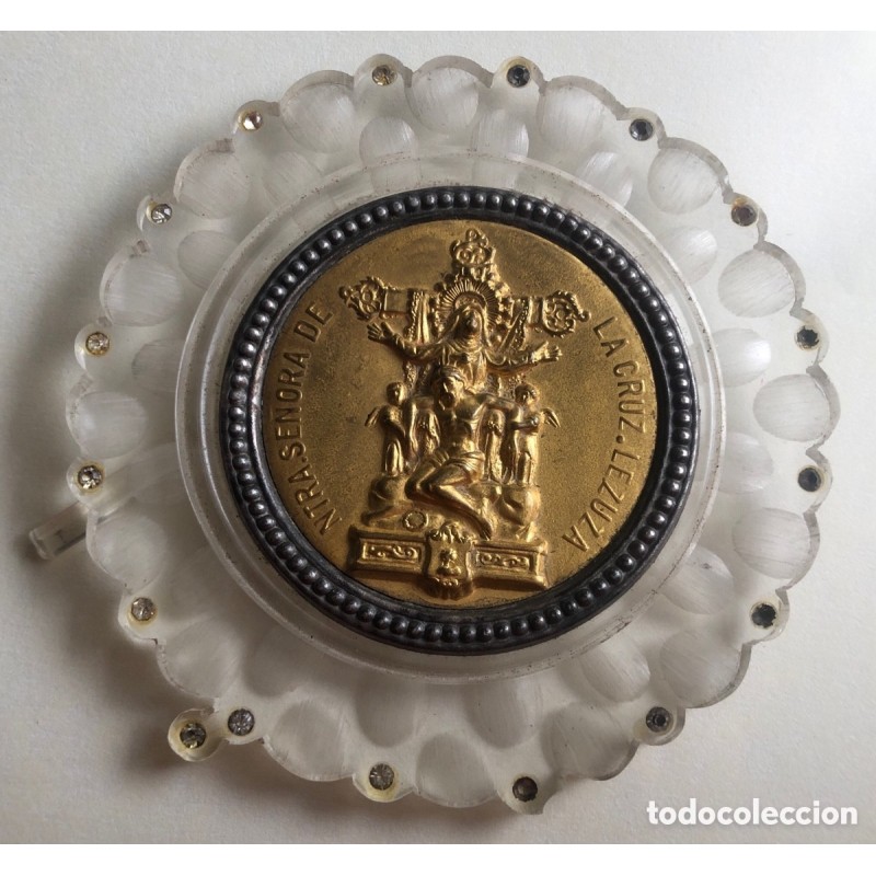 LEZUZA-ALBACETE-VIRGEN DE LA CRUZ-MEDALLA ENMARCADA-ANTIGUA-MUY RARA.