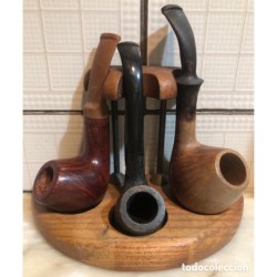 LOTE DE 3 PIPAS CON SOPORTE.