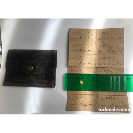 CARTILLA DE RACIONAMIENTO CON CUPONES AÑO 1940 Y CARTERITA DE CUERO.-MUY RARA.