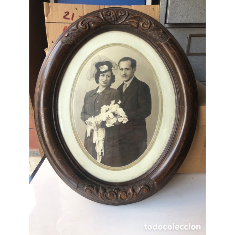 FOTOGRAFIA ANTIGUA ENMARCADA EN MADERA NOBLE AÑO 1942.