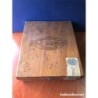 CAJA DE PUROS LA FAMA ESPECIAL CEDRO-20 PUROS.