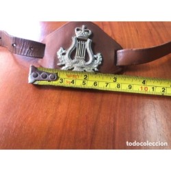 BRITISH ARMY-EJERCITO BRITÁNICO-BRAZALETE PLATA Y CUERO-BANDA DE MUSICA MILITAR EJERCITO BRITANICO.