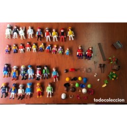 PLAYMOBIL-GEOBRA-34 FIGURAS Y 35 ACCESORIOS. DESDE EL AÑO 1975.