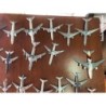 AVIONES DE METAL DIFERENTES ESCALAS-COLECCIÓN DE 32 AVIONES VARIOS PAISES MUY BIEN PINTADOS.