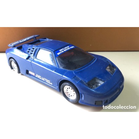 SCALEXTRIC-BUGATTI EB 110 LM