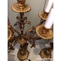 BRONCES ARTISTICOS-PAREJA DE CANDELABROS 6 BRAZOS.