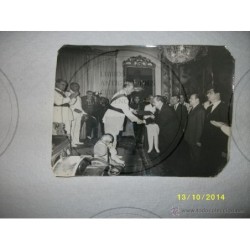 FRANCO ENTREGA DIPLOMA A DON VICENTE FERRYS