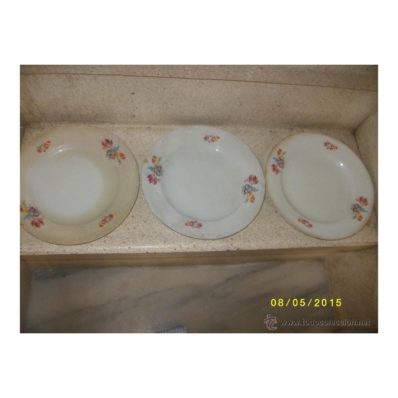 ROYAL CHINA VIGO 3 PLATOS PLANOS