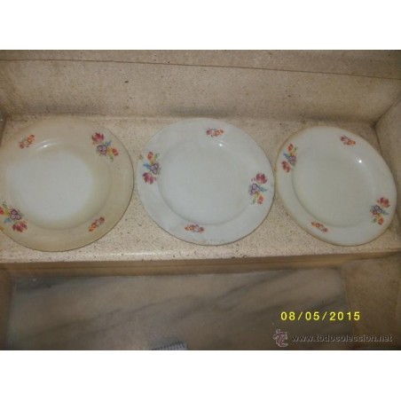 ROYAL CHINA VIGO 3 PLATOS PLANOS