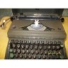 TRIUMPH NORM6.MAQUINA DE ESCRIBIR CON SU CAJA METALICA.