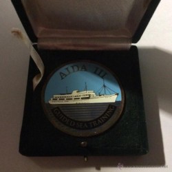 AIDA III GUIDED SEA TRAINING-MEDALLA ESMALTADA.