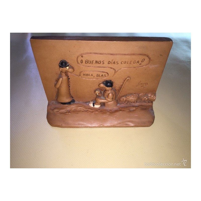 FORGES. ESCULTURA VIÑETA EN TERRACOTA. FIRMADA.