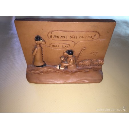 FORGES. ESCULTURA VIÑETA EN TERRACOTA. FIRMADA.