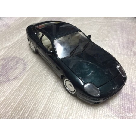 GUILLOY. ESPAÑA. AUTOMÓVIL A ESCALA E1/24. ASTON MARTIN DB7.