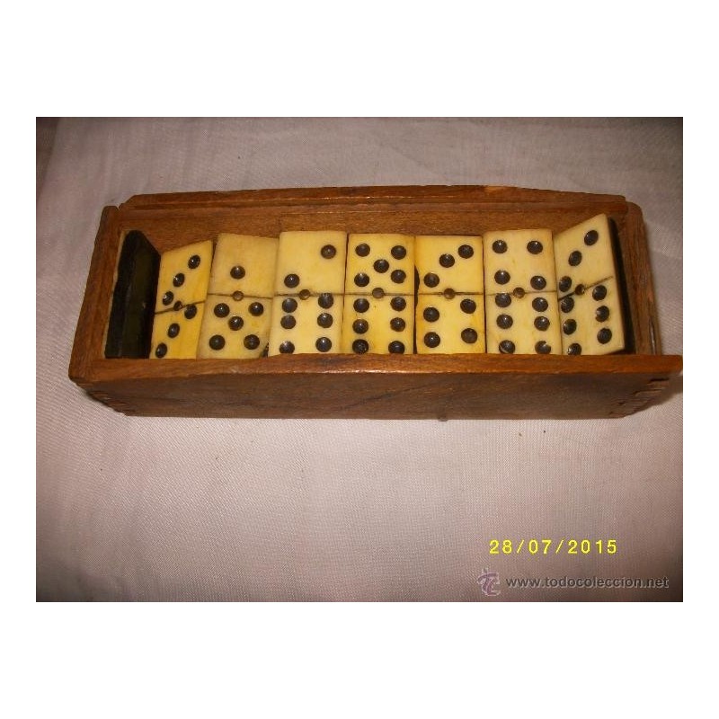 DOMINO NUMERADA EN MARFIL DEL SIGLO PASADO
