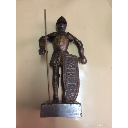 ARMADURA SIGLO XVI. ARTESANAL. ANTIGUO. HECHO A MANO.