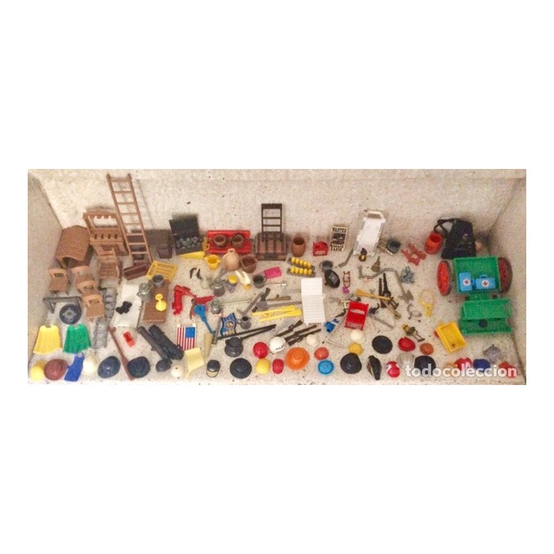 PLAYMOBIL. LOTE DE 166 PIEZAS.