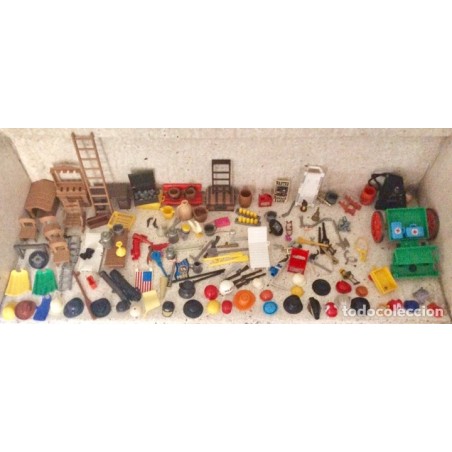 PLAYMOBIL. LOTE DE 166 PIEZAS.