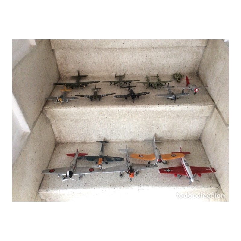 LOTE 13 AVIONES MILITARES