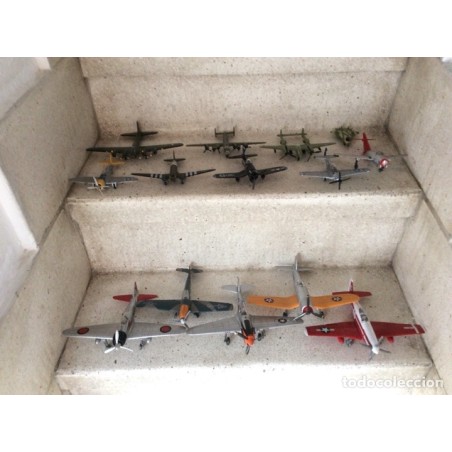 LOTE 13 AVIONES MILITARES