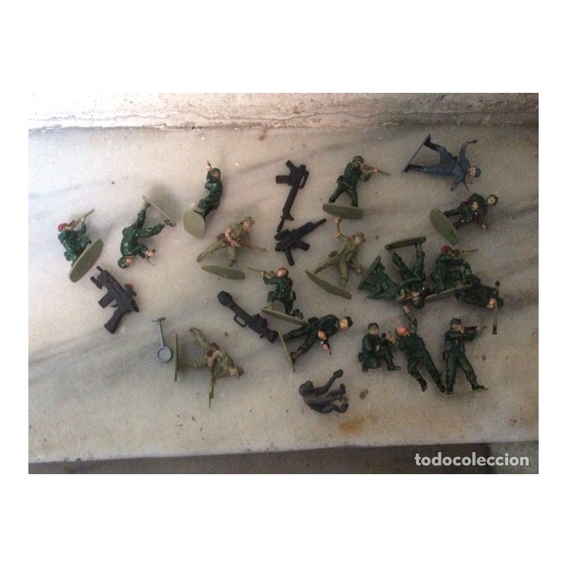SOLDADOS DEL EJÉRCITO