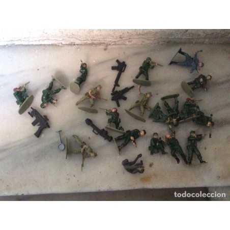 SOLDADOS DEL EJÉRCITO