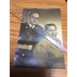 JOSE RICO DE ESTASEN-FOTOGRAFÍA CON ESPOSA AÑO 1952 CON ESQUELA FUNERARIA DE LA MUERTE DE SU HIJA.