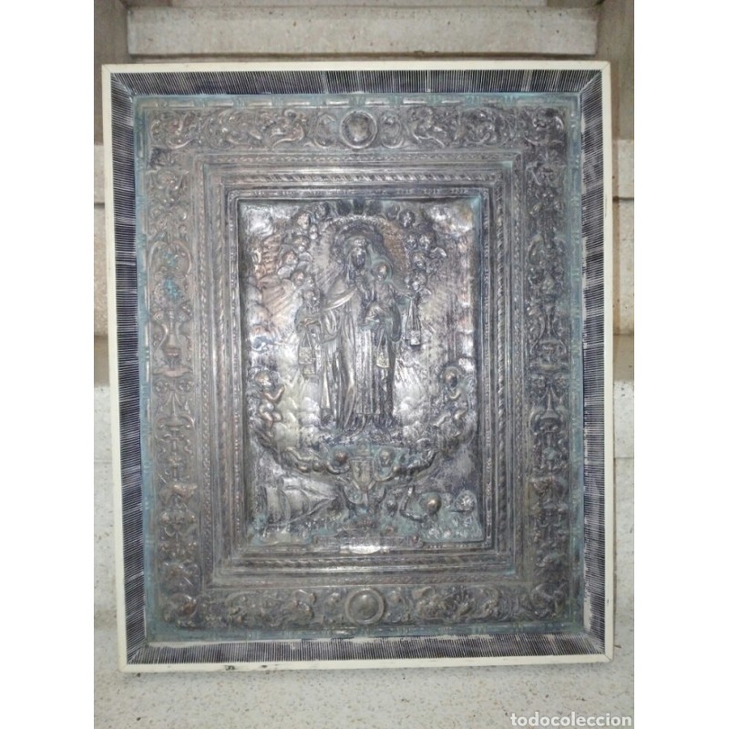 NUESTRA SEÑORA DEL CARMEN. REPUJADO EN BRONCE PLATEADO. MUY ANTIGUO.
